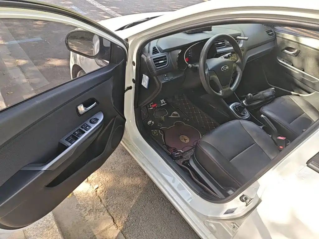 Kia K2 — миниатюра 16