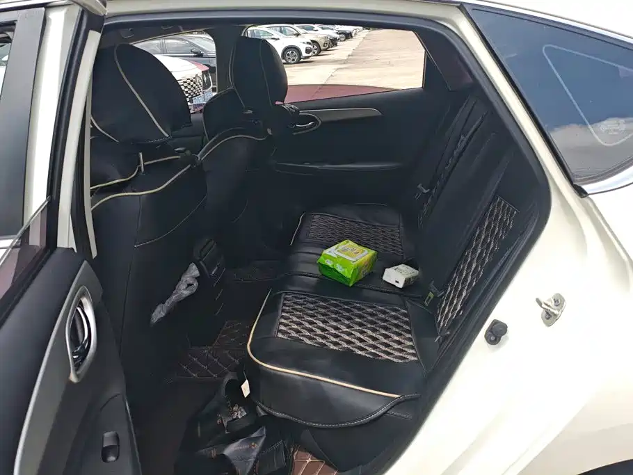 Nissan Sylphy — миниатюра 11