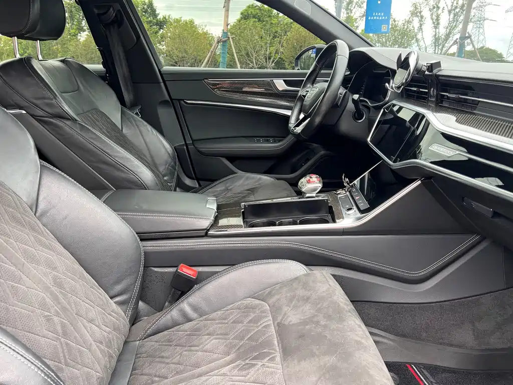 Audi A6L — миниатюра 6