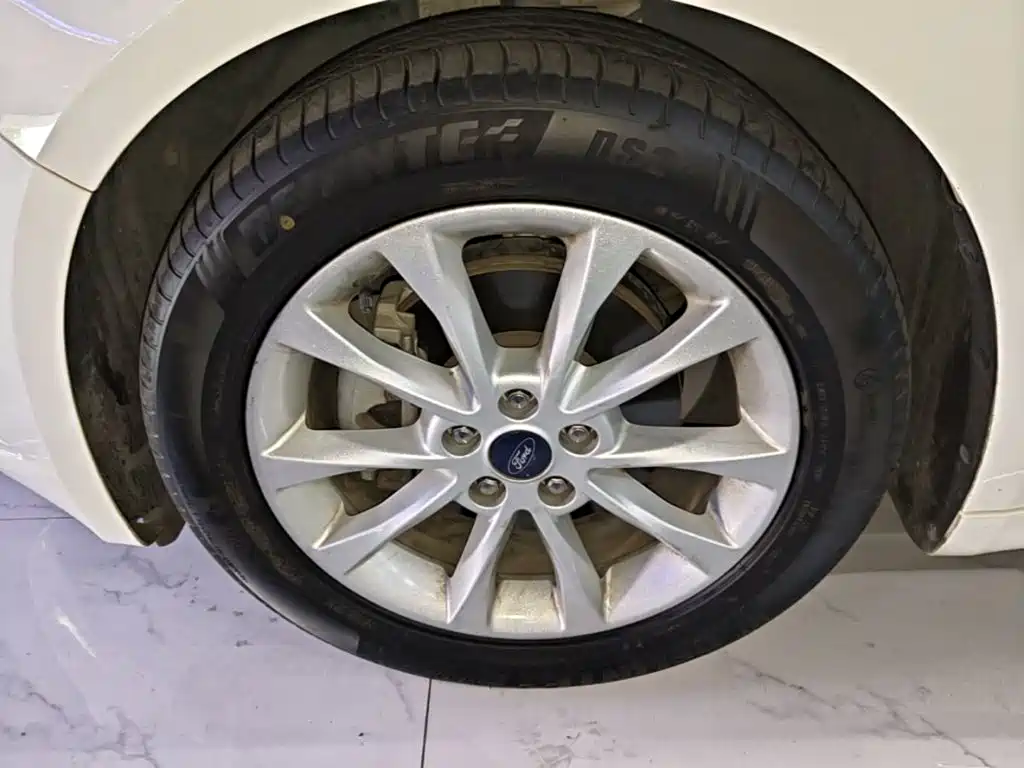 Ford Mondeo — миниатюра 23