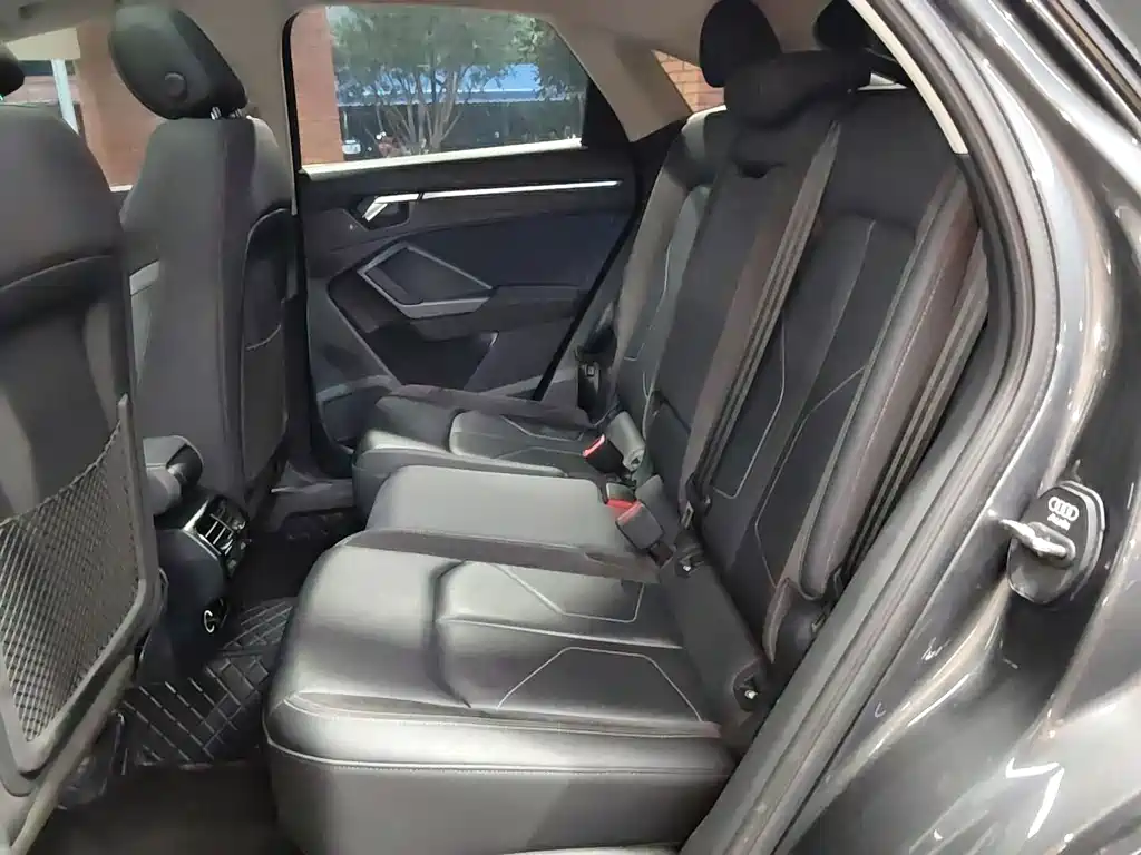 Audi Q3 Sportback — миниатюра 11