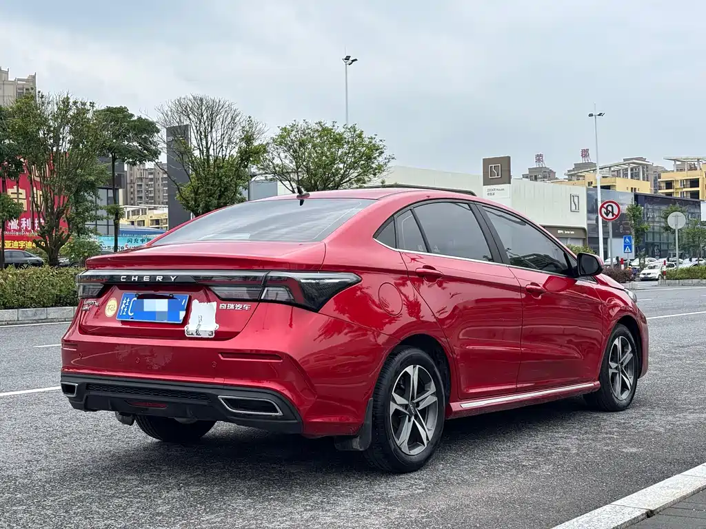 Chery 5 PLUS 2021 1.5L CVT PLUS