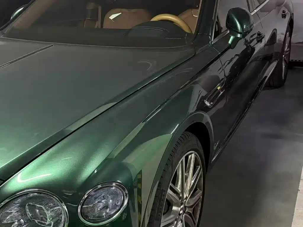 Bentley Flying Spur — миниатюра 9
