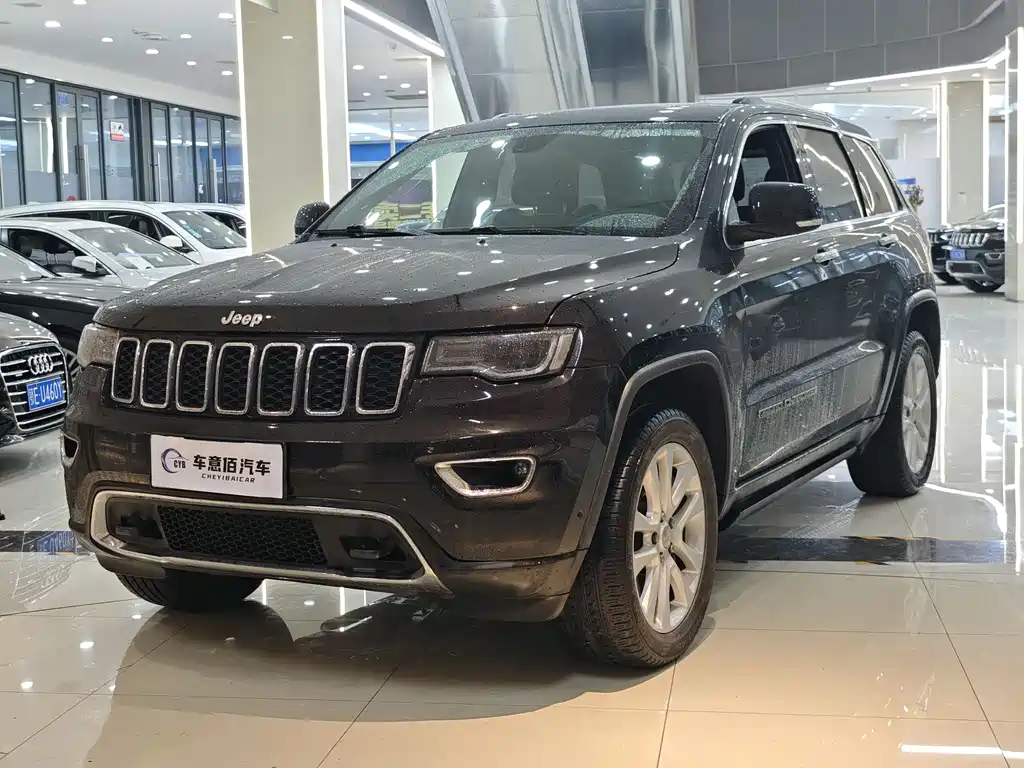 Jeep Grand Cherokee (Import) 2018