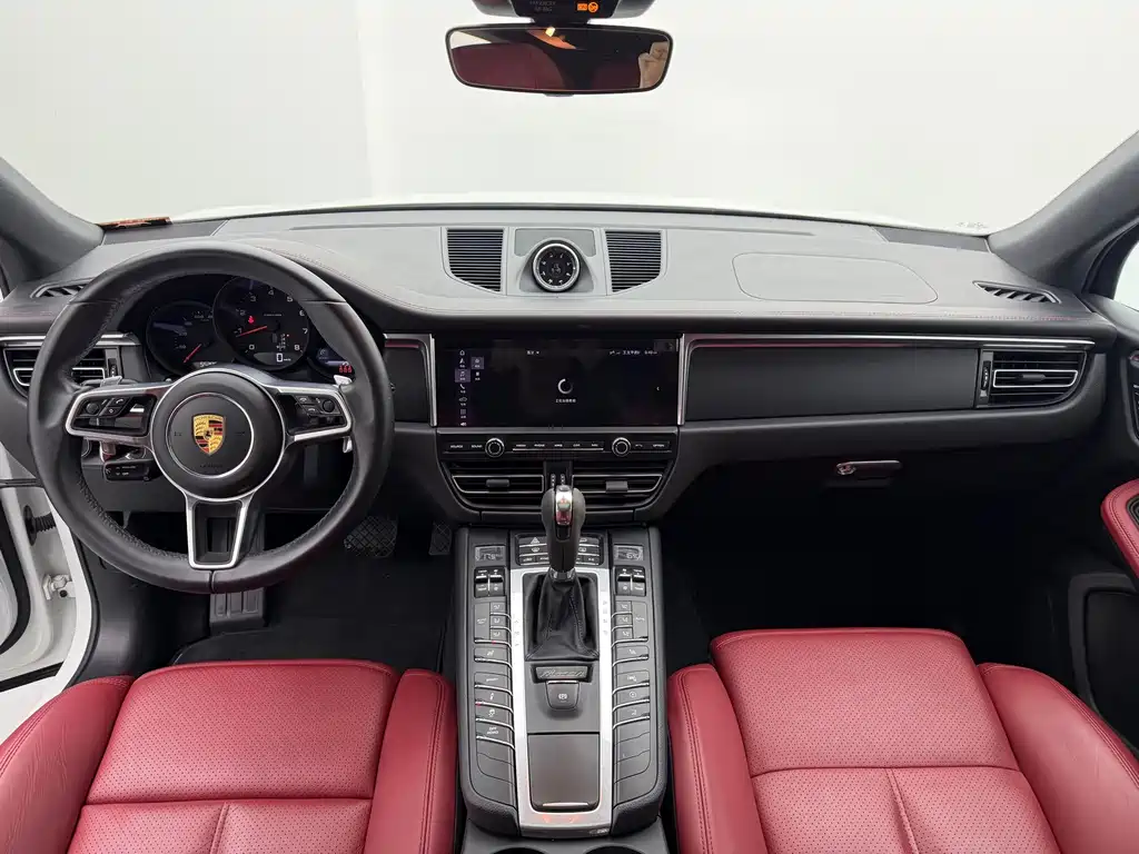 Porsche Macan — миниатюра 11