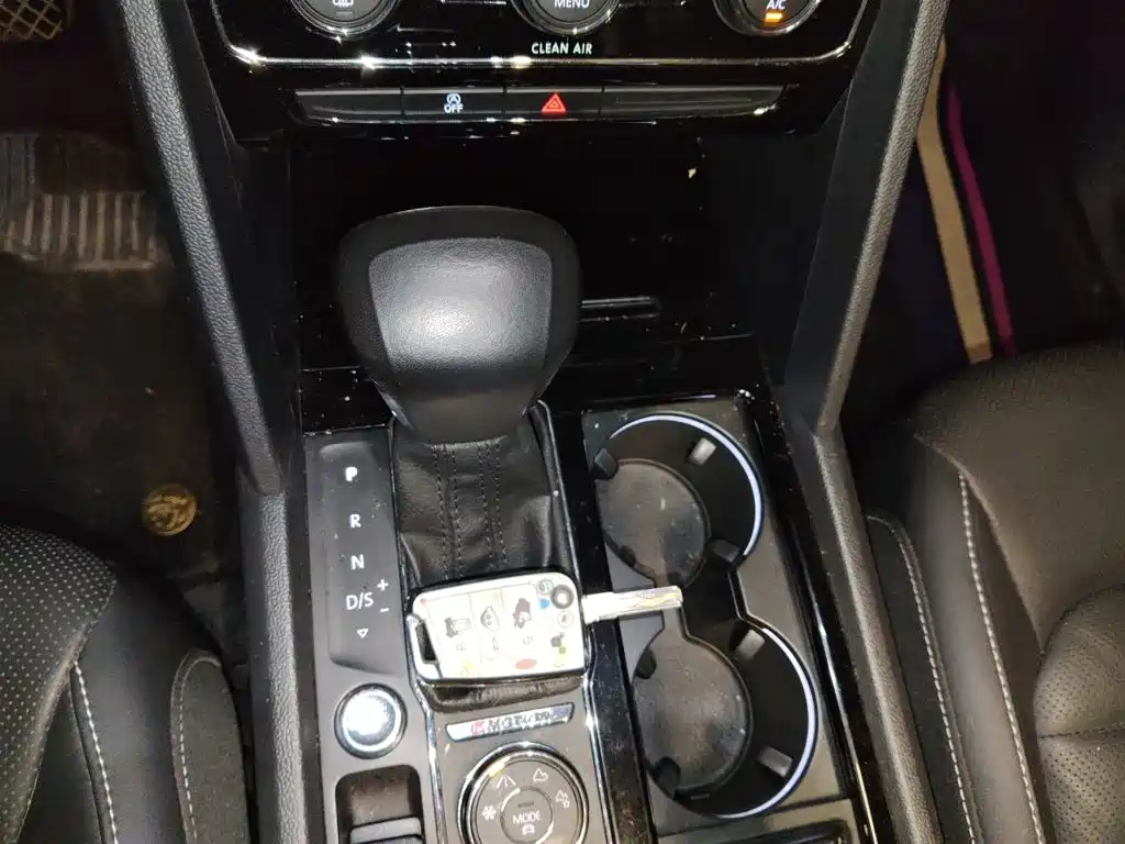 Volkswagen Teramont — миниатюра 10