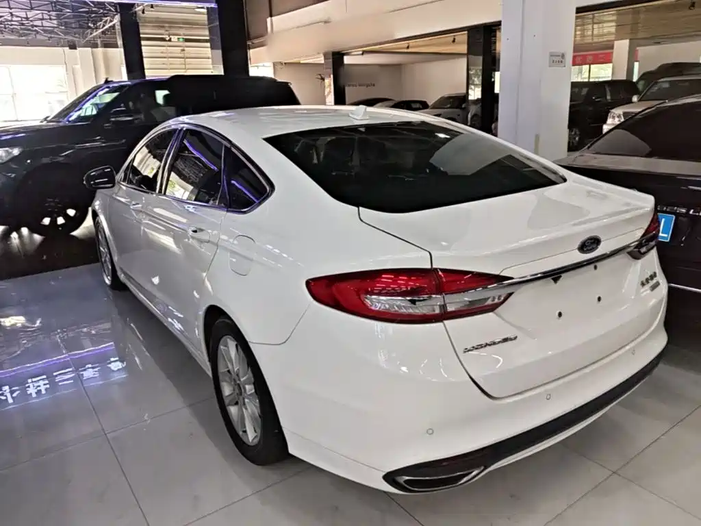 Ford Mondeo — миниатюра 5