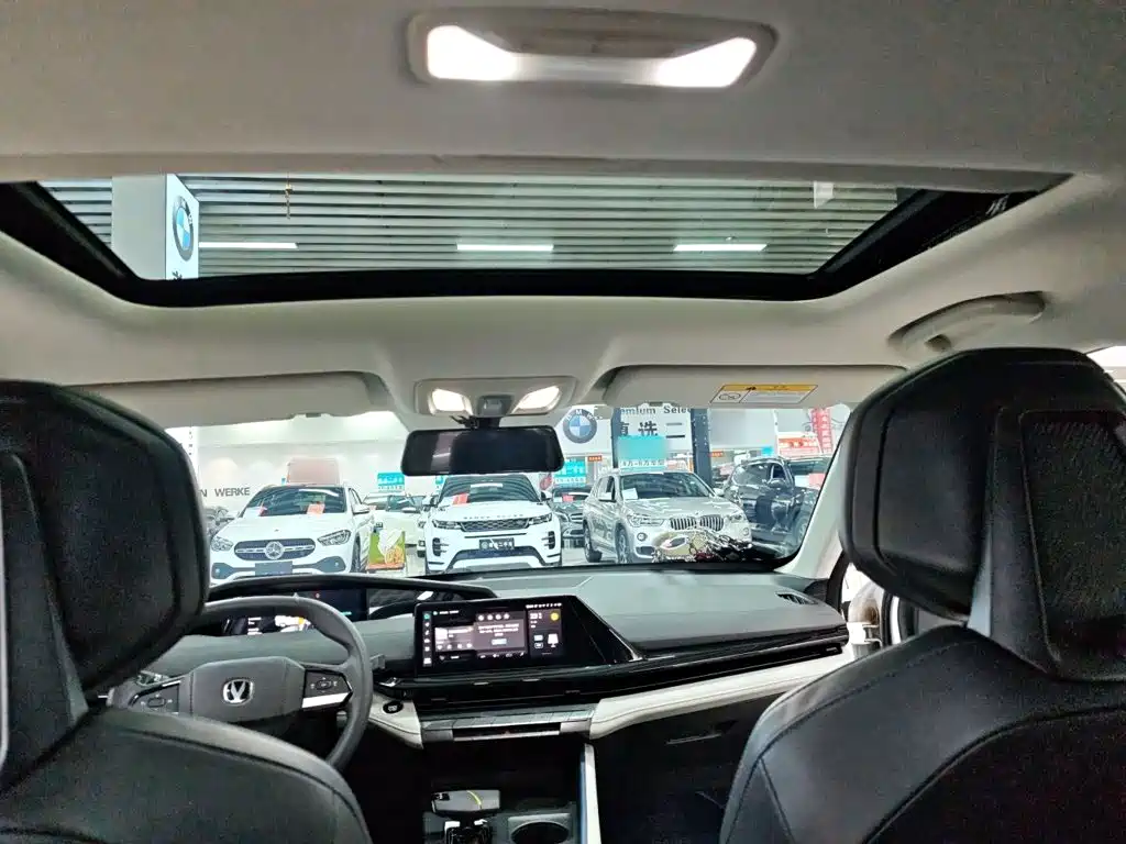 Changan UNI-V iDD — миниатюра 13