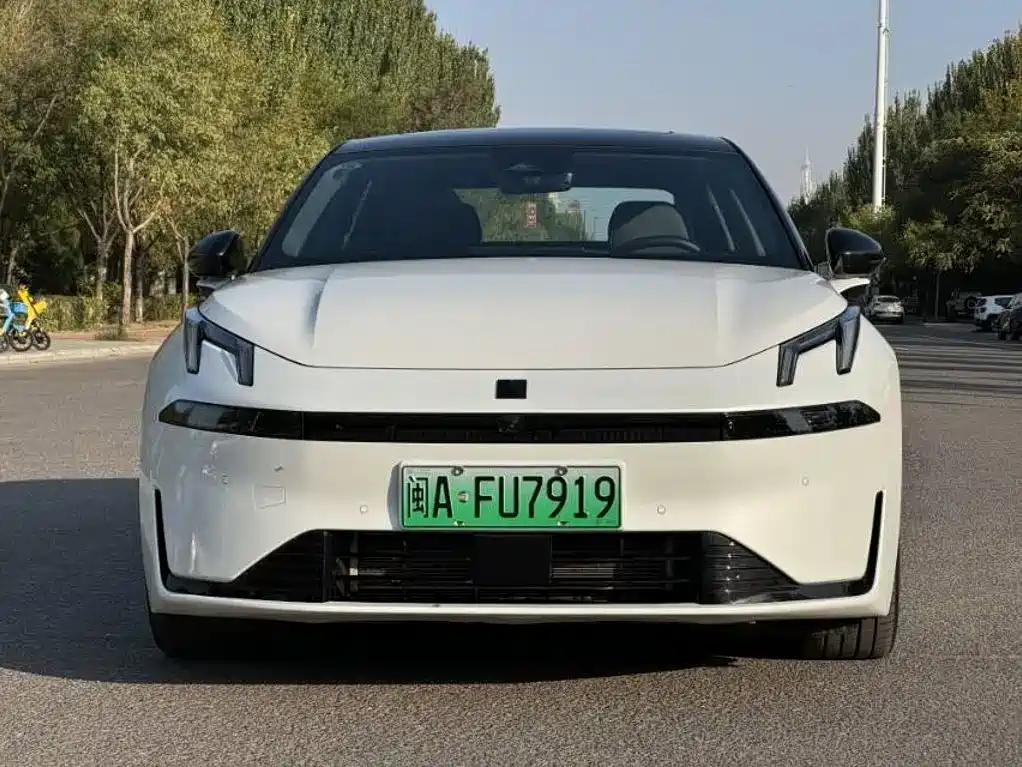 Lynk & Co 07 EM-P — миниатюра 2