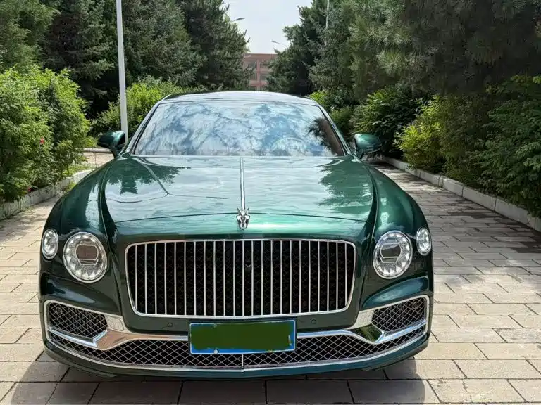 Bentley Flying Spur — миниатюра 2