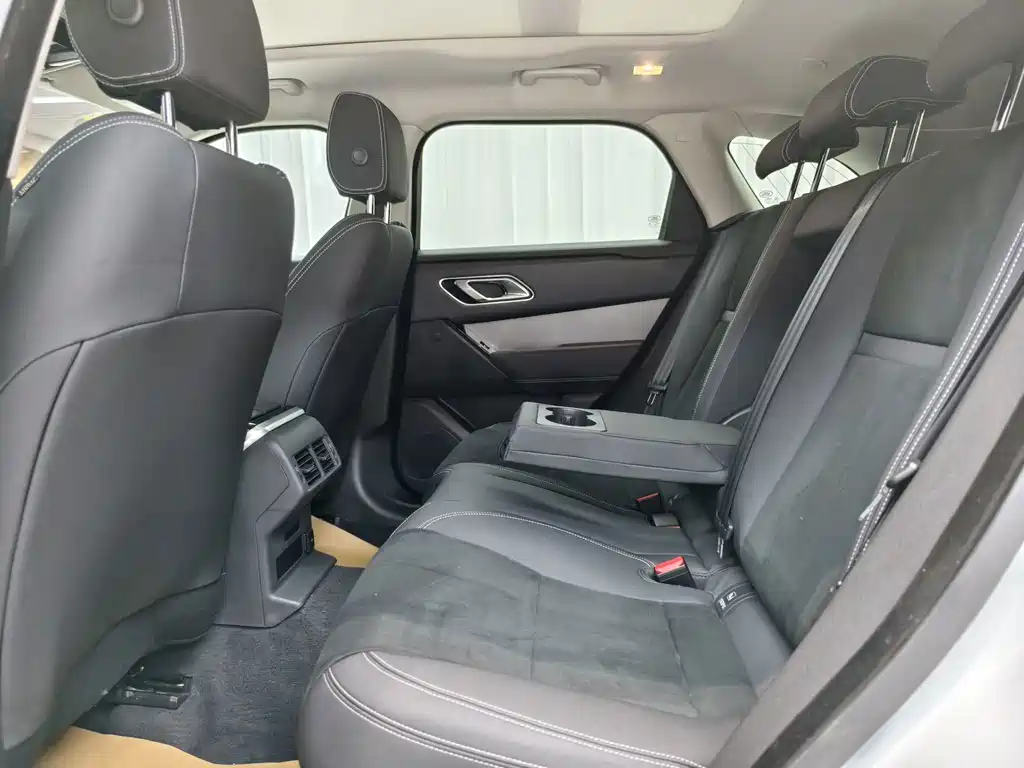 Land Rover Velar — миниатюра 7