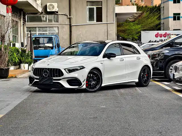 MERCEDES-BENZ A CLASS AMG