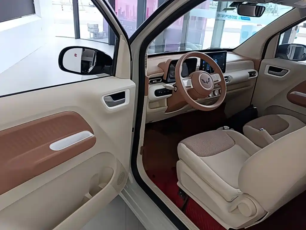 Wuling MINIEV — миниатюра 16