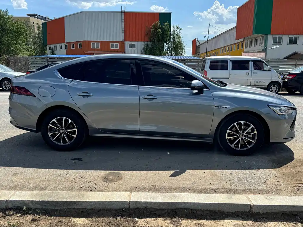 BYD Qin PLUS — миниатюра 8
