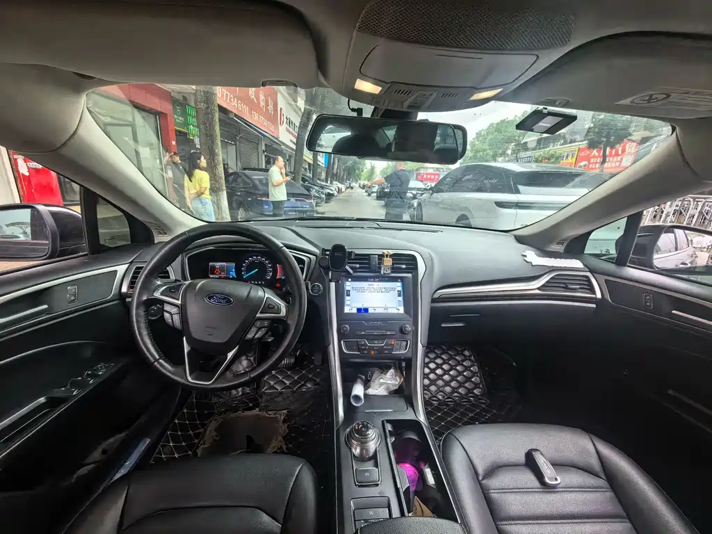 Ford Mondeo — миниатюра 4