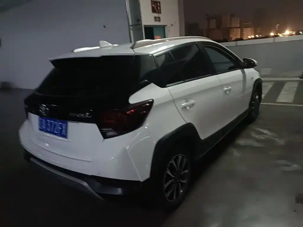 Toyota Yaris L — миниатюра 4