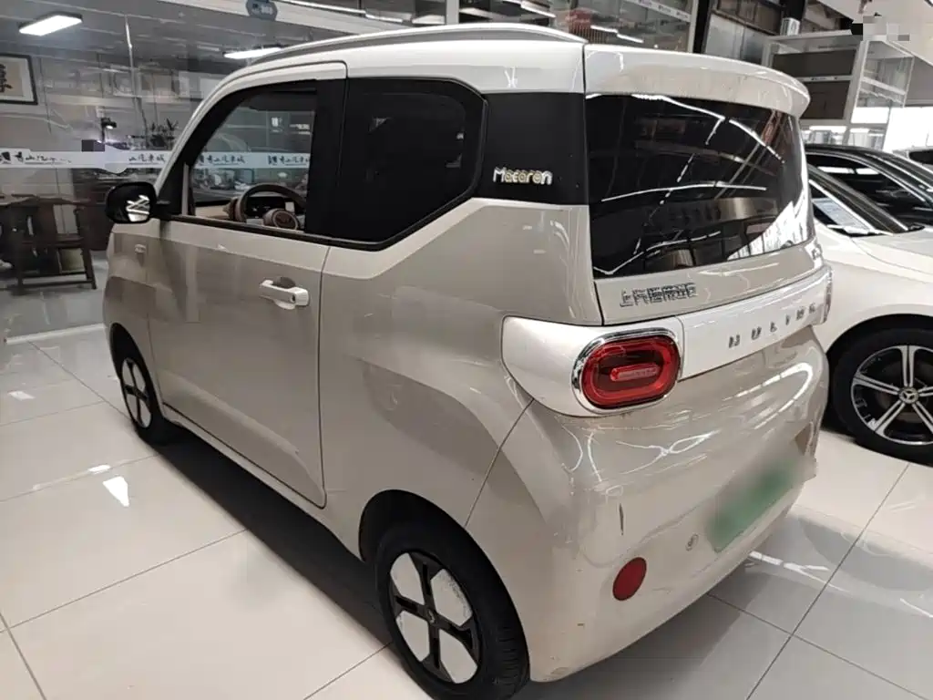 Wuling MINIEV — миниатюра 5