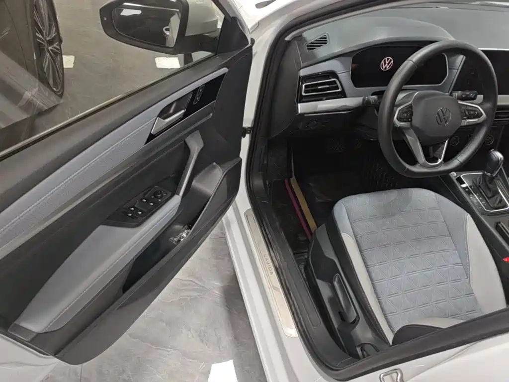 Volkswagen Lavida — миниатюра 16
