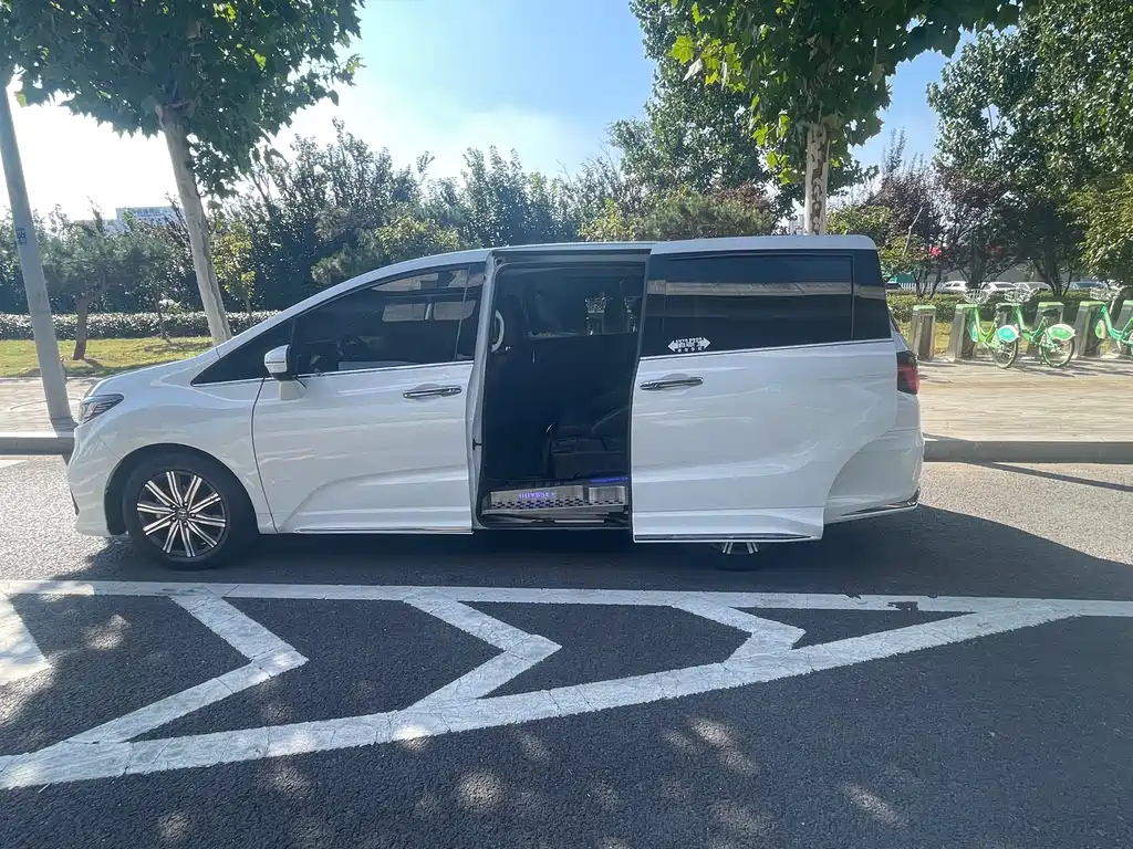 Honda Odyssey — миниатюра 7