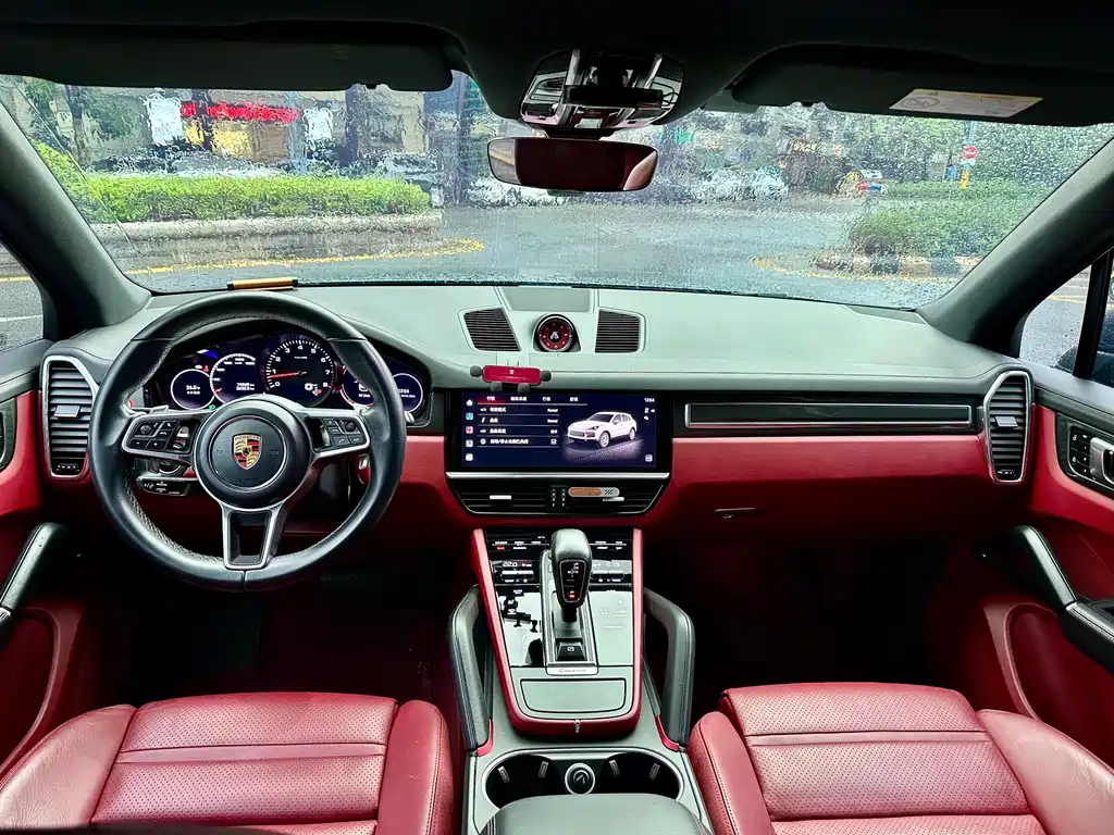 Porsche Cayenne — миниатюра 14
