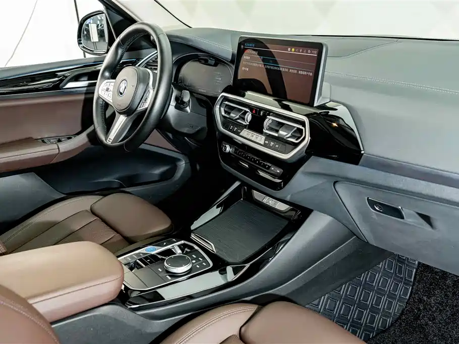 BMW iX3 — миниатюра 17
