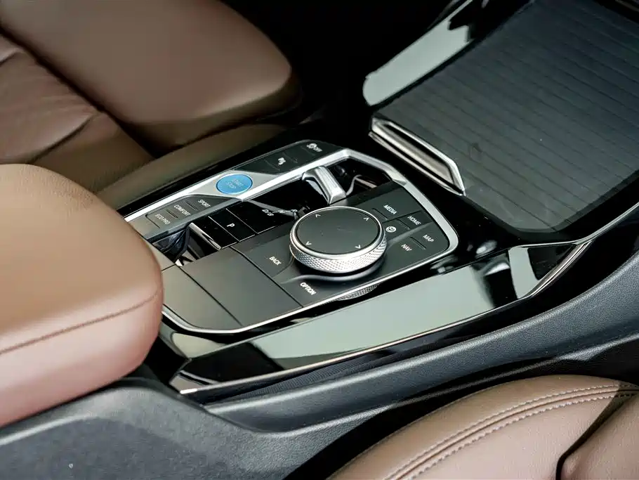 BMW iX3 — миниатюра 18