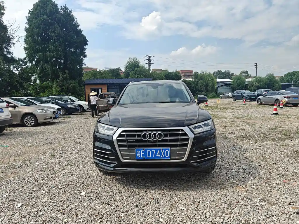 Audi Q5L — миниатюра 2