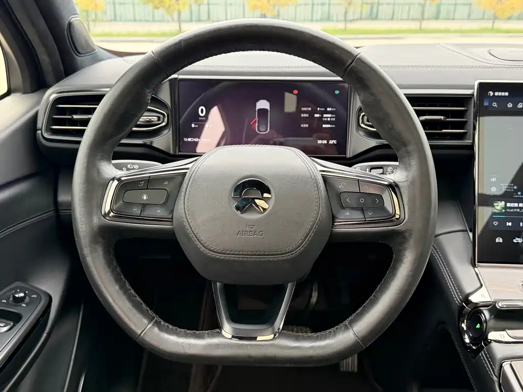 NIO ES6 — миниатюра 13
