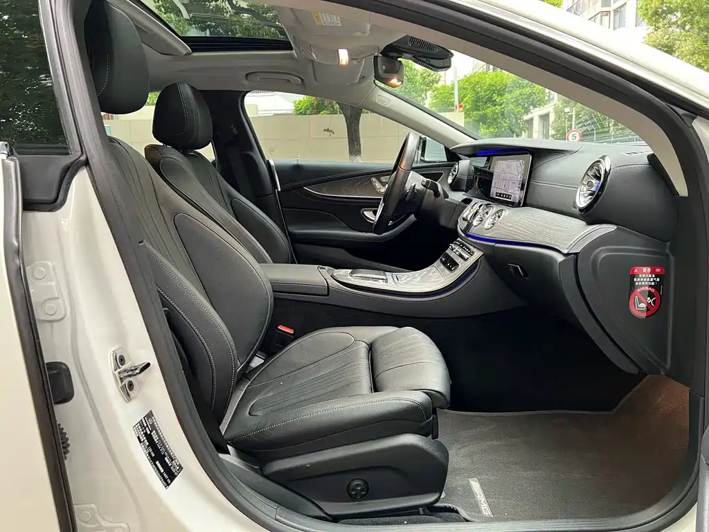 Mercedes-Benz CLS — миниатюра 10