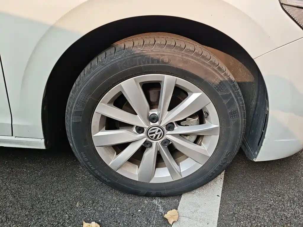 Volkswagen Bora — миниатюра 8