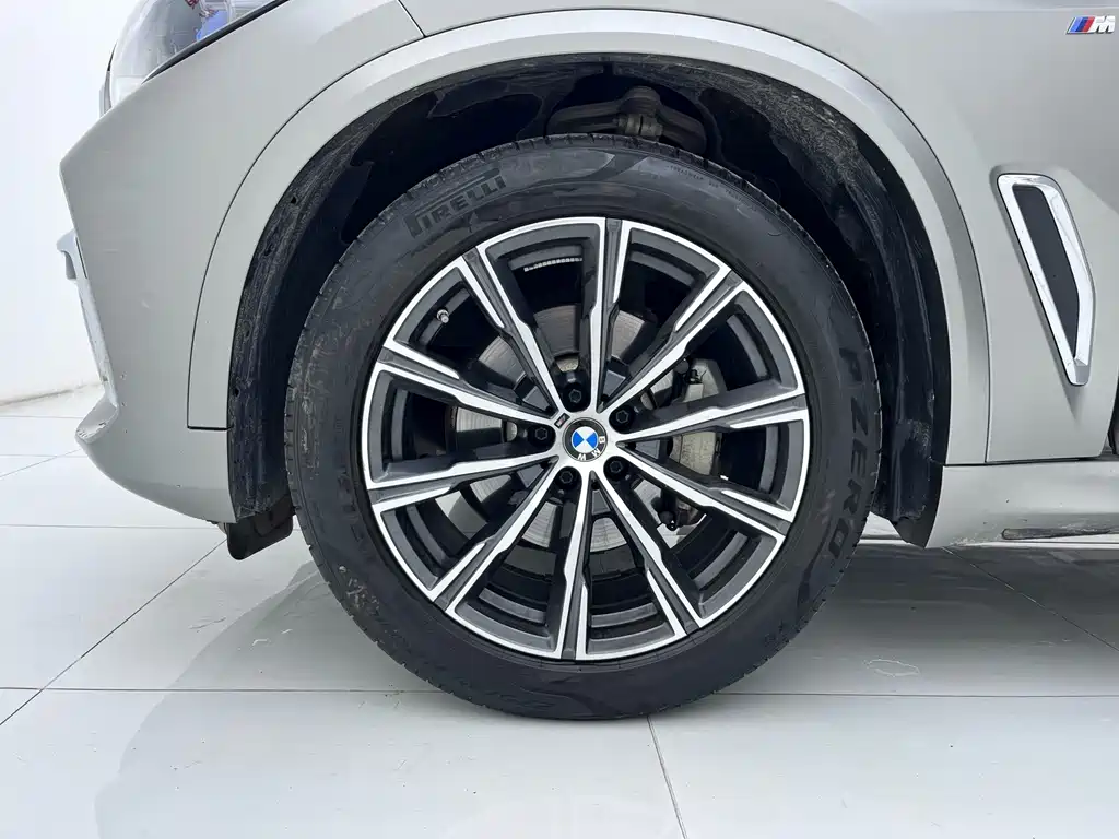 BMW X5 — миниатюра 13