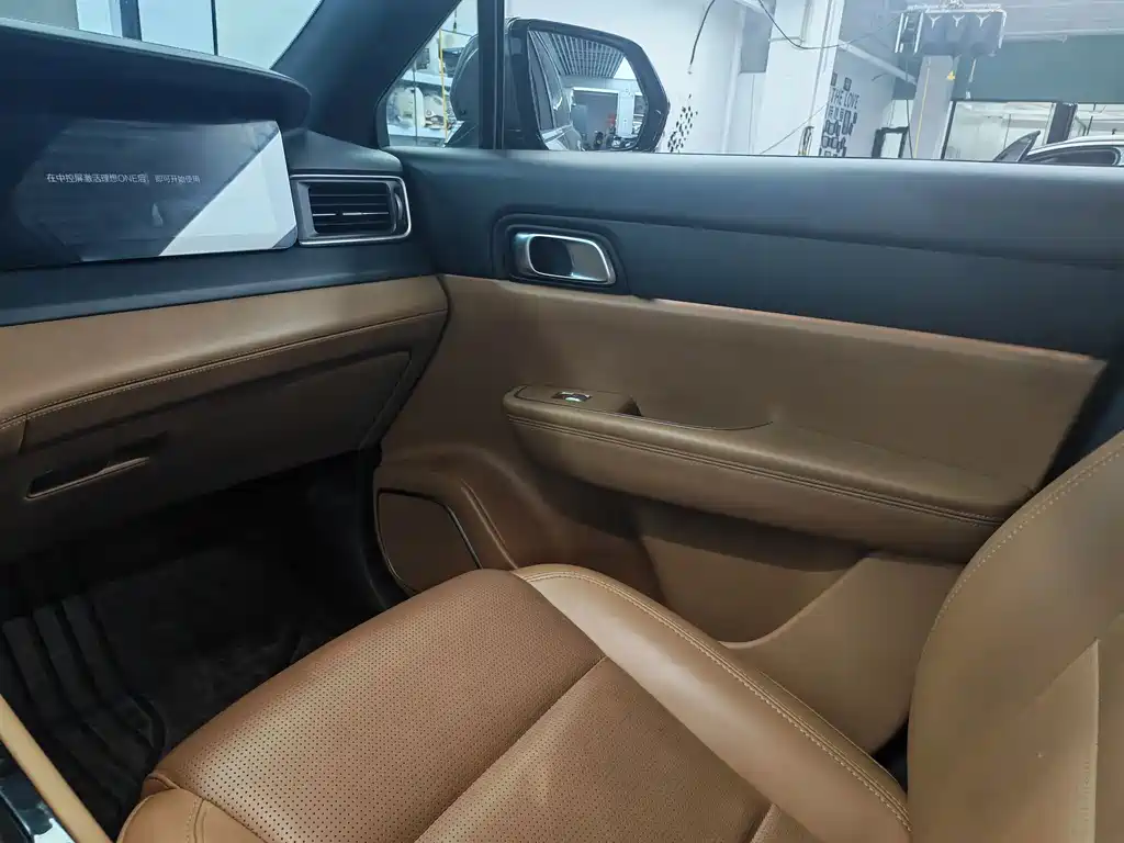 Li Auto Li ONE — миниатюра 9