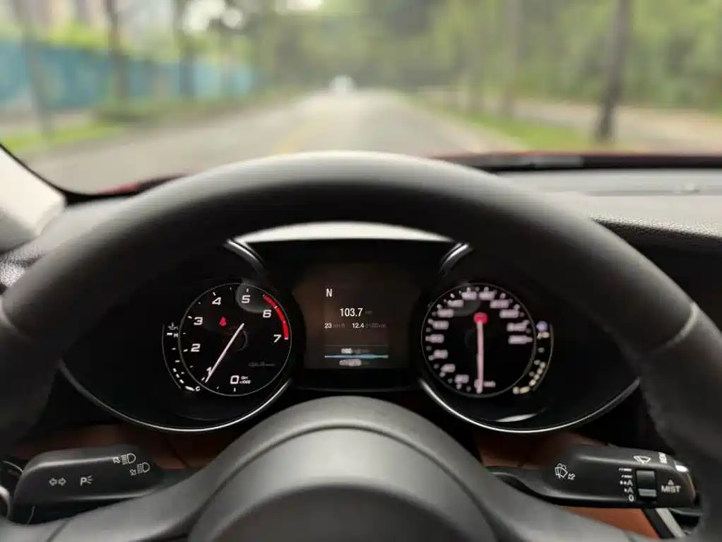 Alfa Romeo Giulia — миниатюра 4