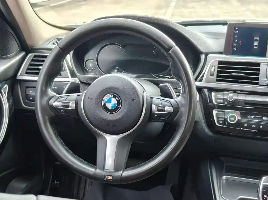 BMW 3 Series — миниатюра 6