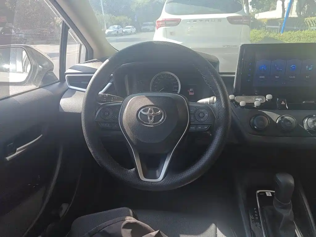 Toyota Corolla — миниатюра 6