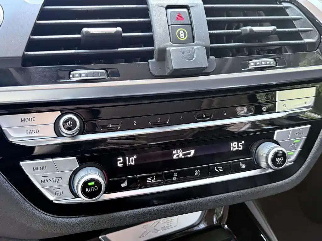 BMW X3 — миниатюра 5