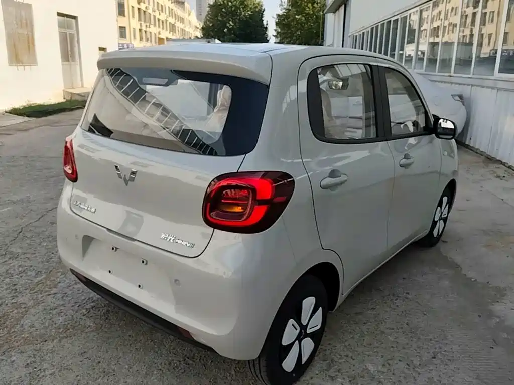 Wuling MINIEV — миниатюра 7