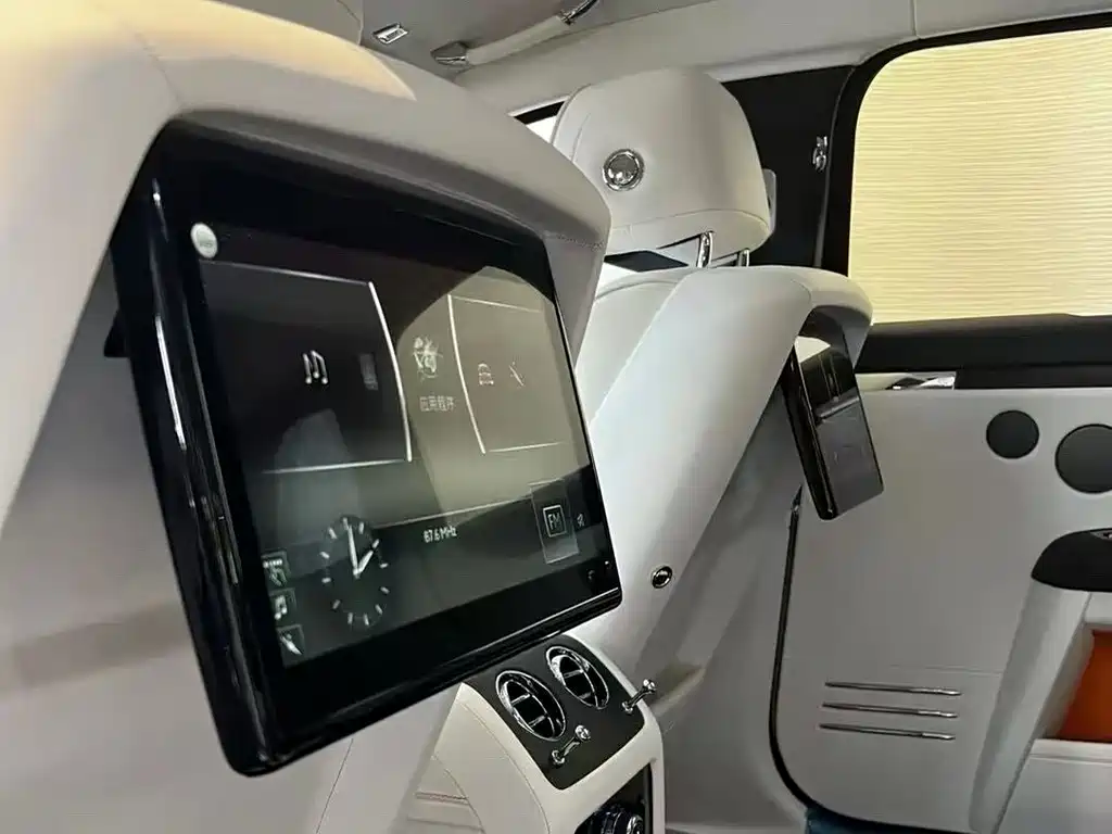 Rolls-Royce Ghost — миниатюра 6