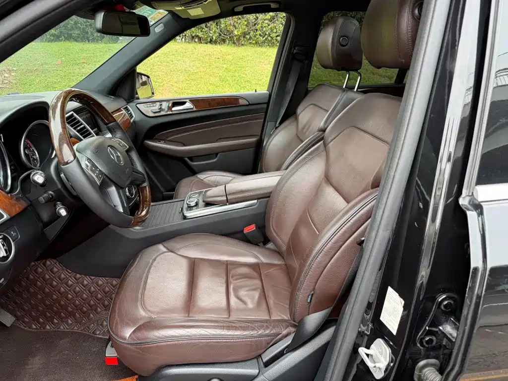 Mercedes-Benz M-Class — миниатюра 8