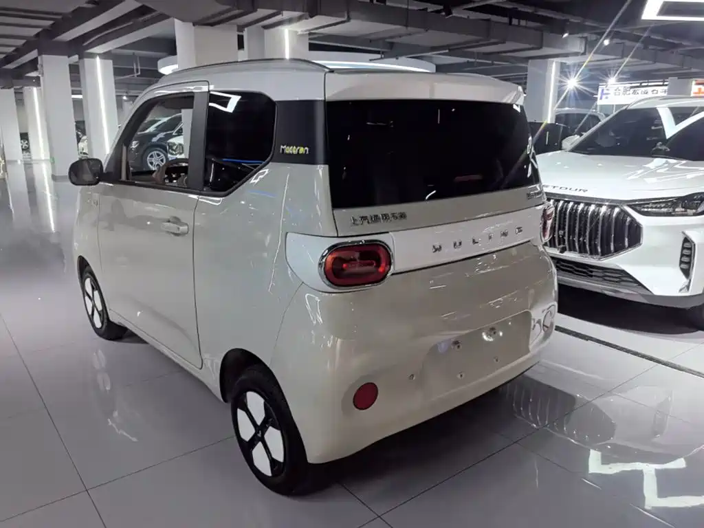 Wuling MINIEV — миниатюра 5