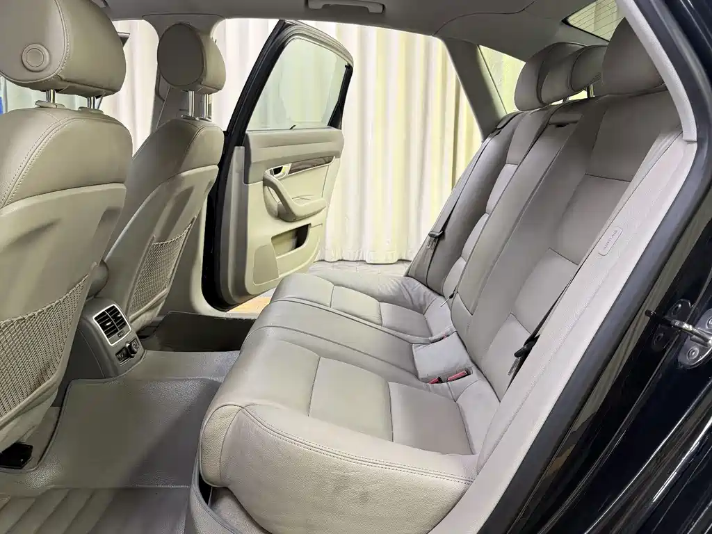 Audi A6L — миниатюра 14
