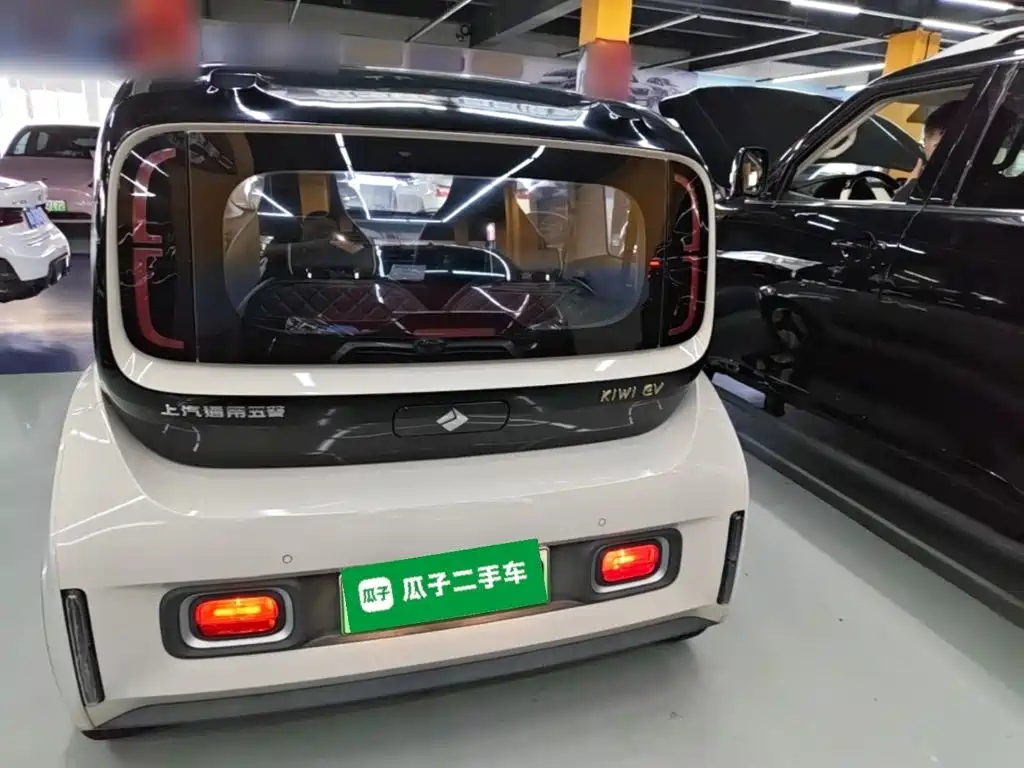 Baojun KiWi EV — миниатюра 6