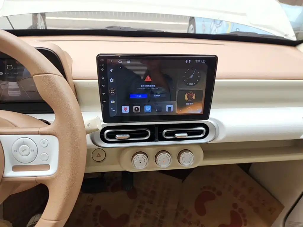 Wuling MINIEV — миниатюра 13