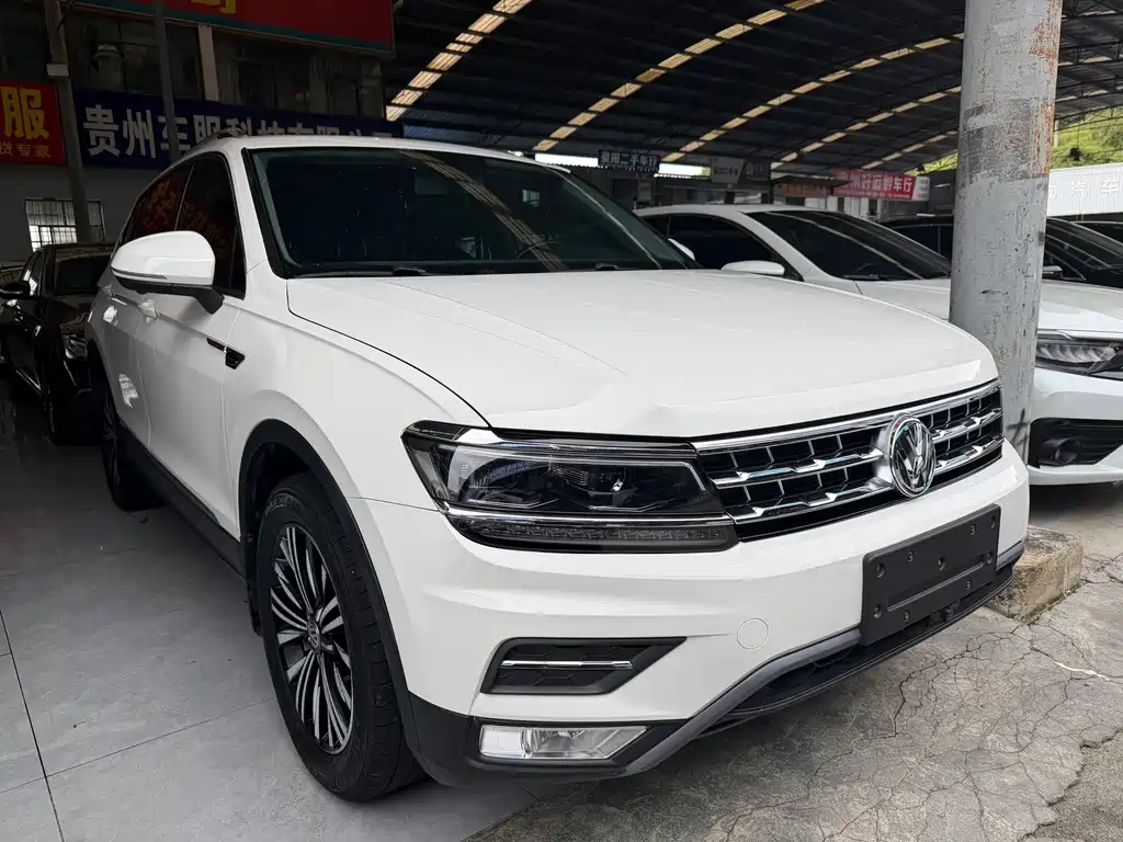 Volkswagen Tiguan L — миниатюра 3
