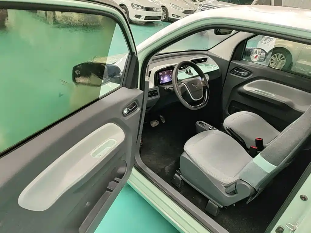 Wuling MINIEV — миниатюра 16