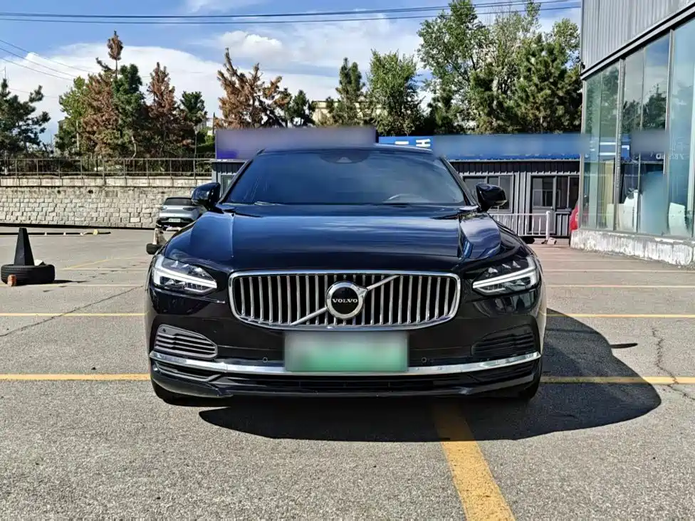 Volvo S90 PHEV — миниатюра 3