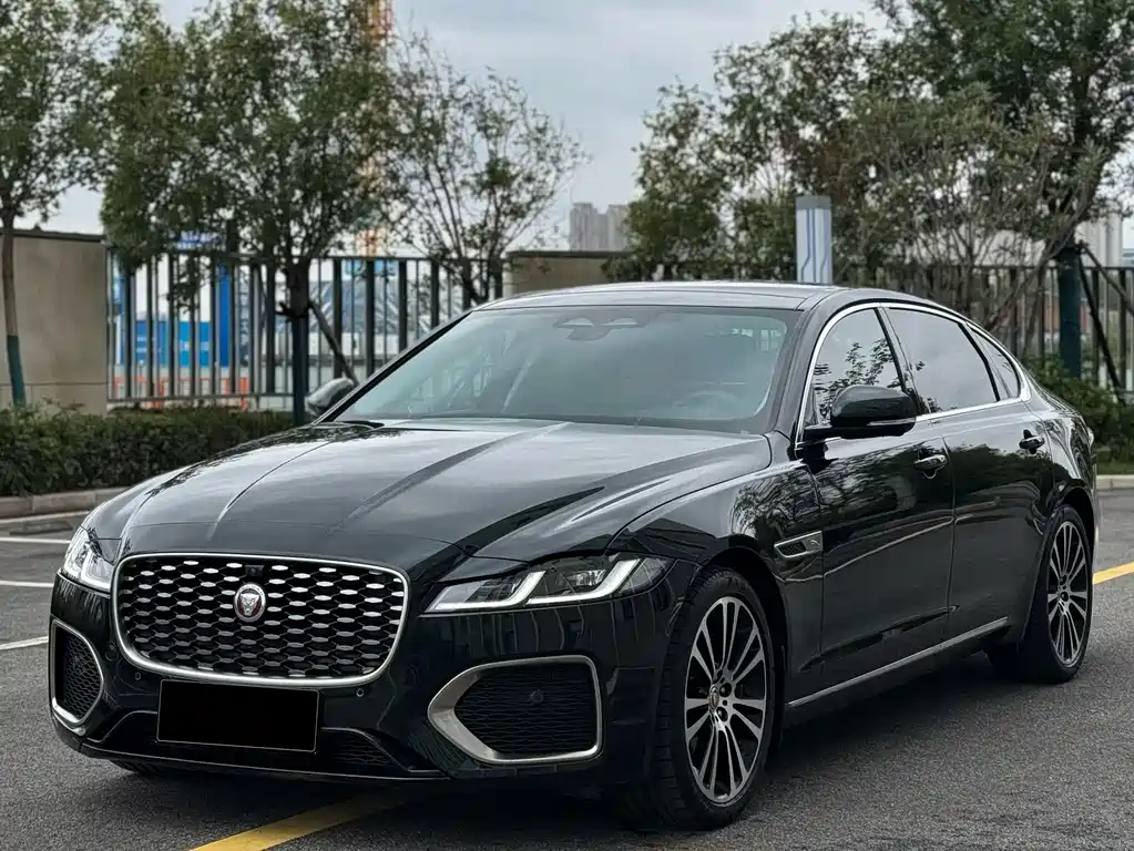 Jaguar XFL — фотографии объявления, Фото 3