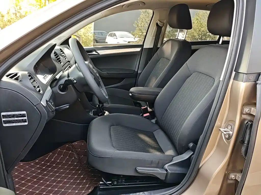 Volkswagen Jetta — миниатюра 15