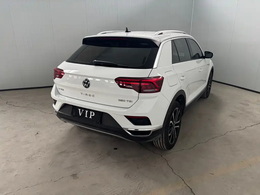 Volkswagen T-Roc 2022 280TSI DSG PLUS