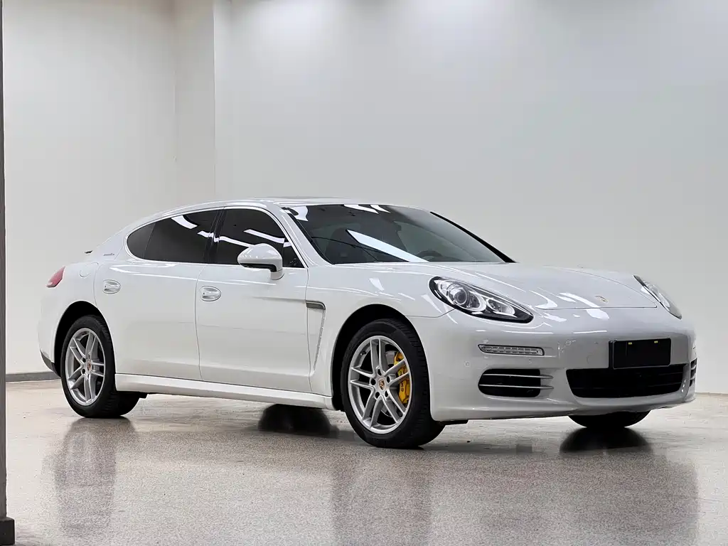 Porsche Panamera 2014 Panamera 4 Executive 3.0T